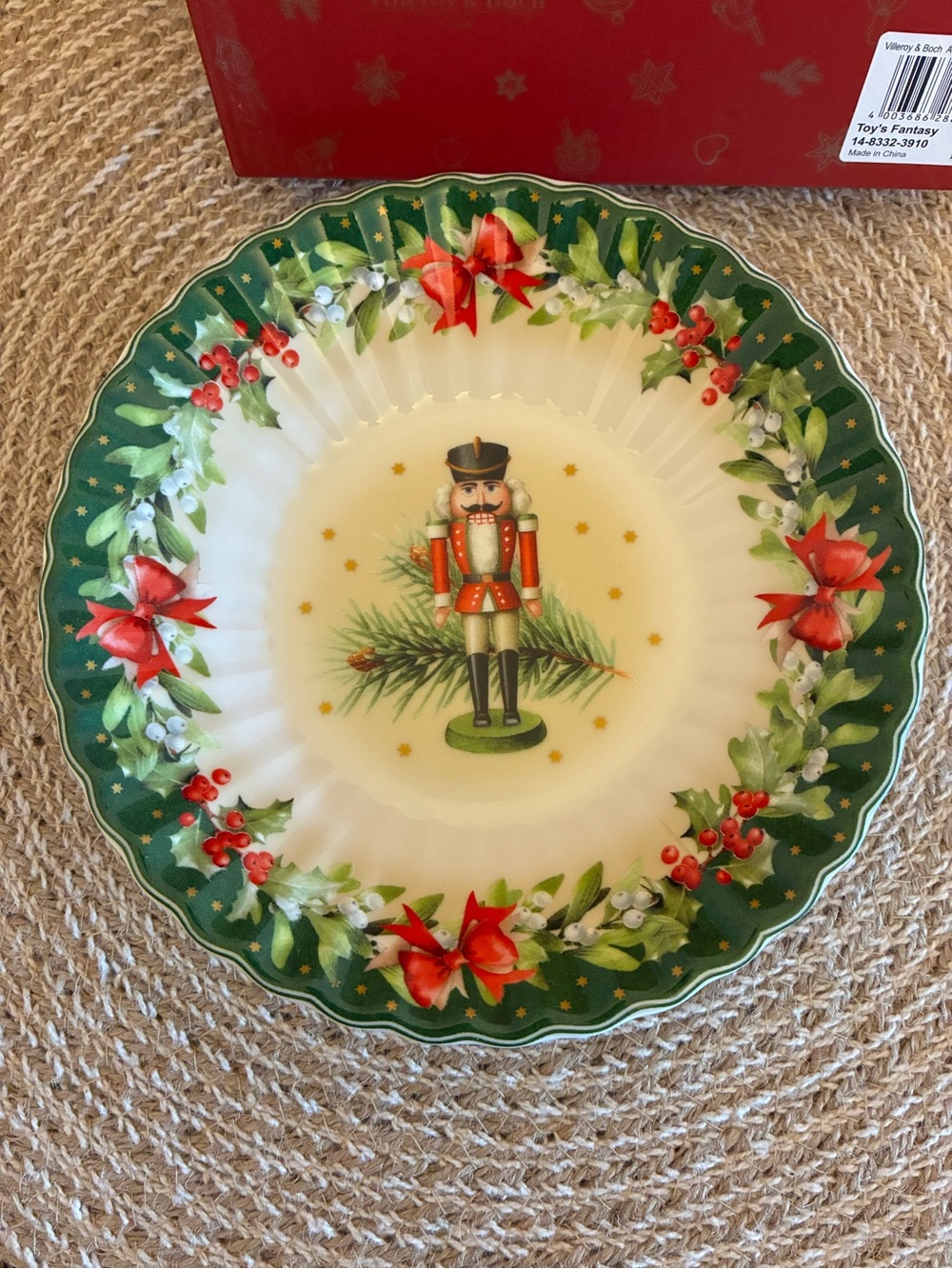 Villeroy & Boch Holiday Nutcracker Candy Dish- Green & Red